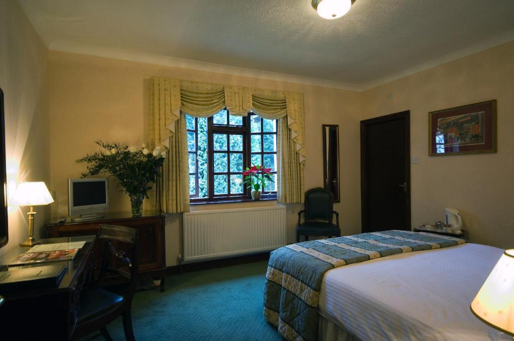 Grimstock Country House Hotel Birmingham Room photo